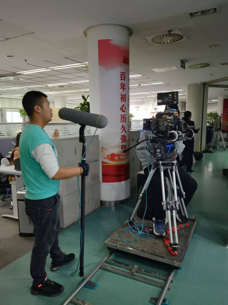 杜集区广告片拍摄：用故事化表达传递品牌温度，拉近与用户的距离！