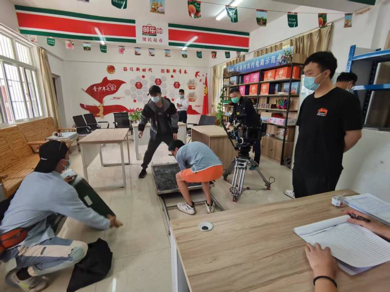 杜集区广告片拍摄公司：极简主义践行者，少即是多的视觉哲学